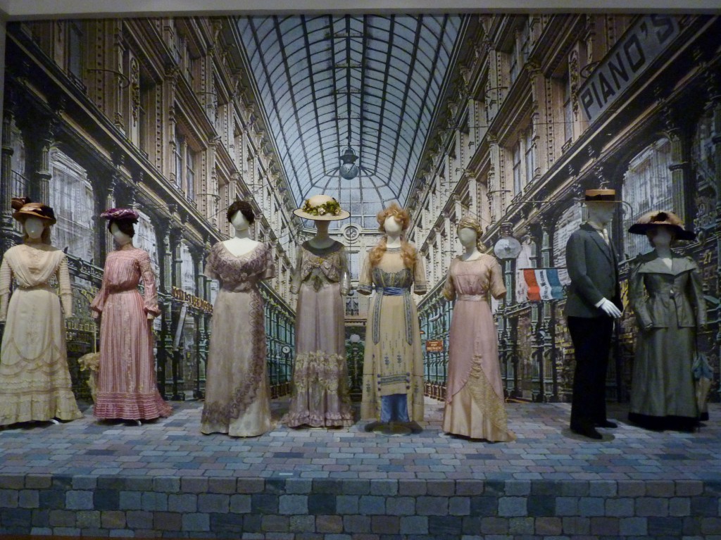 Romantische mode in het Gemeentemuseum Den Haag